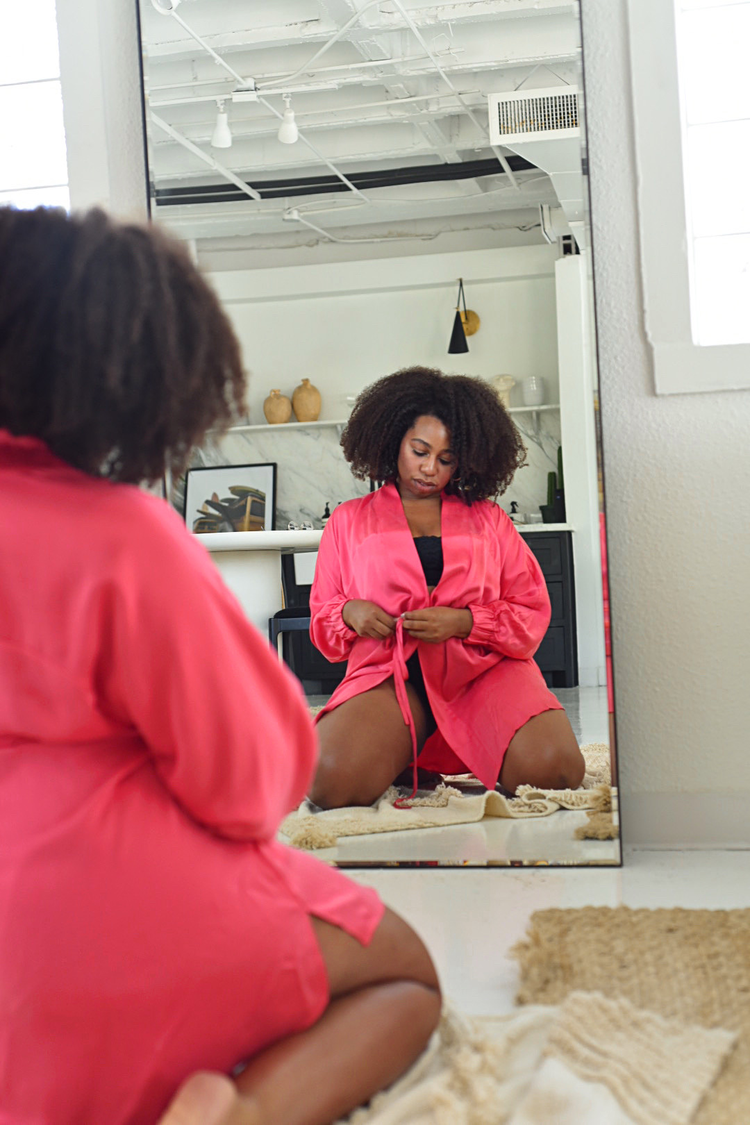 Lunya Washable Silk Robe, Washable Silk Loungewear, Silk Robes, Black Fashion Influencers, Black Fashion Bloggers, Coco Bates, Pink Silk Robes, Pink Washable Silk Robe